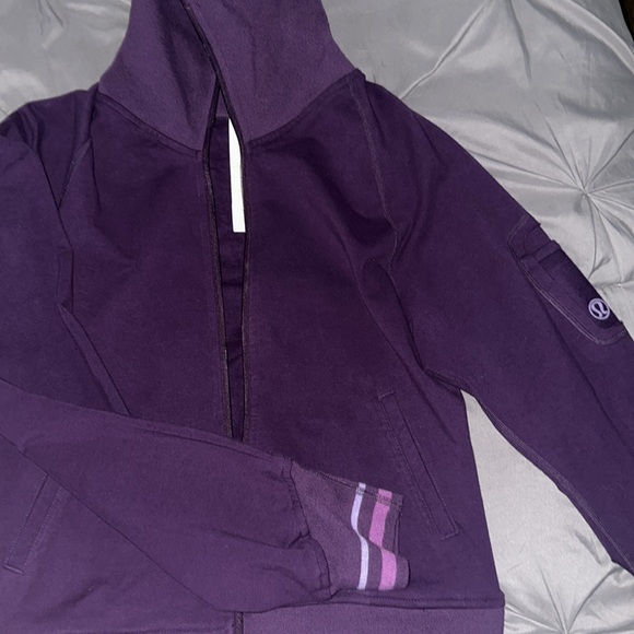 Lululemon Define - Picture 2 of 3